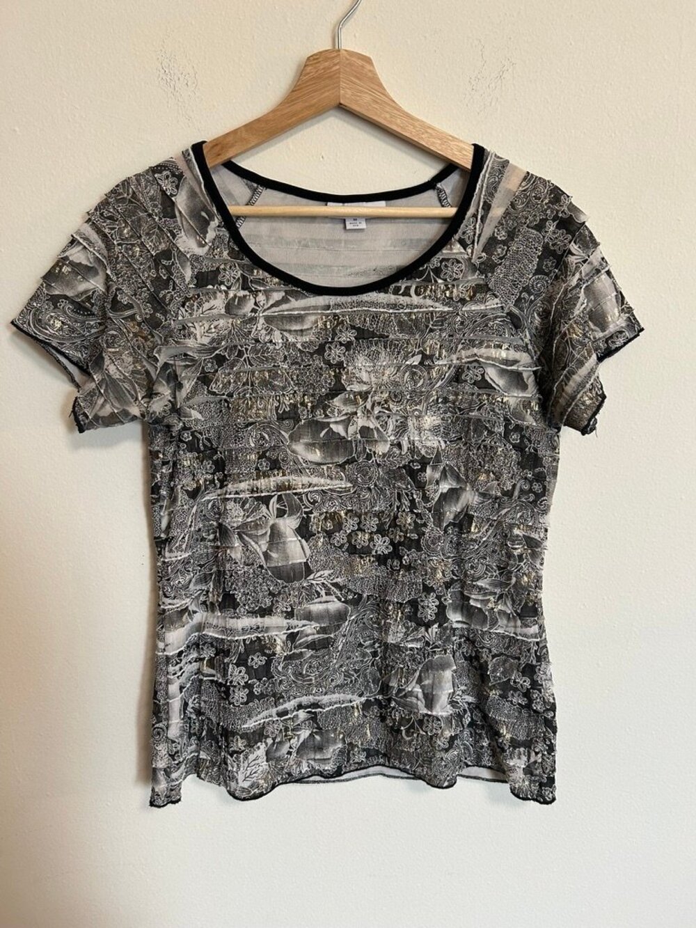 Dressbarn Indie Sleeze Style Blouse Ruffles Layered EUC Sz M Grey/Gold